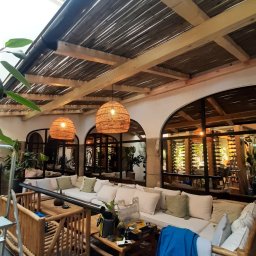 Zadaszenie konstrukcja drewniana pokrycie poliwęglan.