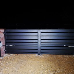 elektro.id - napęd firmy Nice w całej okazałości, nocne zdjęcie, praca wre ;-)