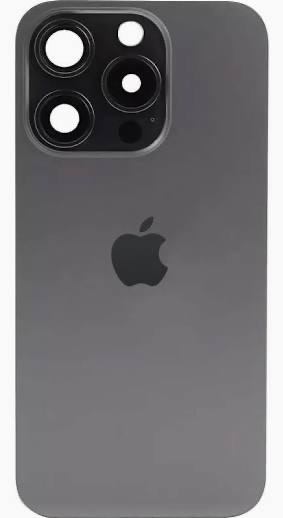 Tył grafitowego smartfona z trzema obiektywami i logo nadgryzionego jabłka.