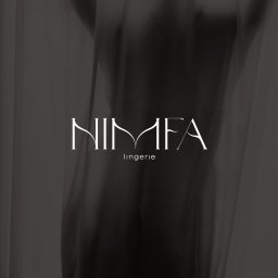 Maryna Slobodianiuk - Eleganckie logo 'NIMFA lingerie' w kolorze białym na rozmytym tle sylwetki i drapowanych materiałów.