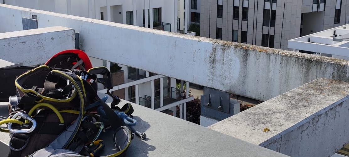 Mycie elewacji betonowych konstrukcji