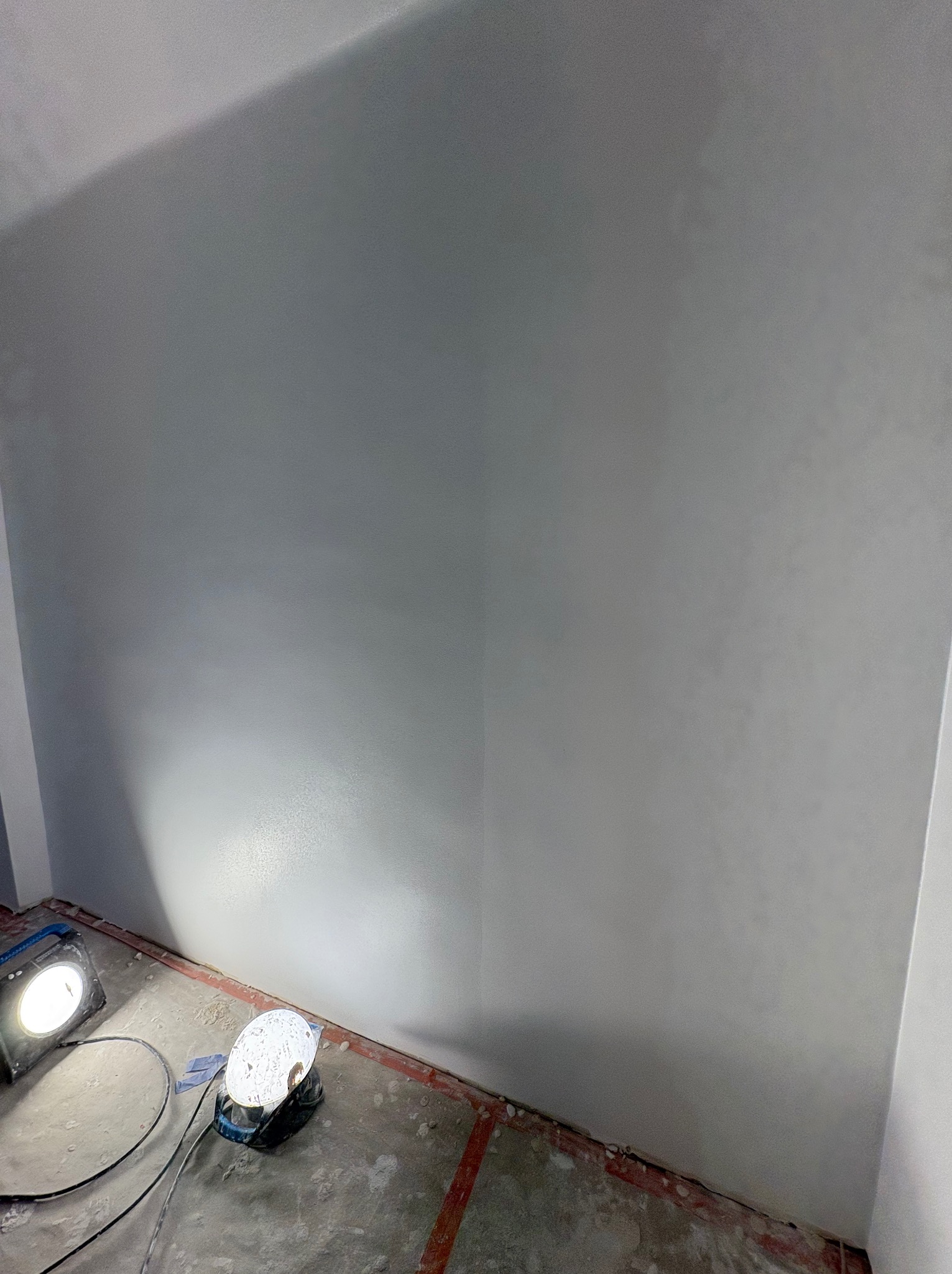 Gruntowanie ścian NAJWYŻSZĄ JAKOŚĆ POLECAM SIĘ