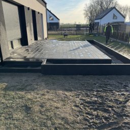 Układanie kostki brukowej Września 4