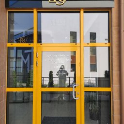 REVERS Studio Drzwi - Łukasz Niemiec - Salon drzwi