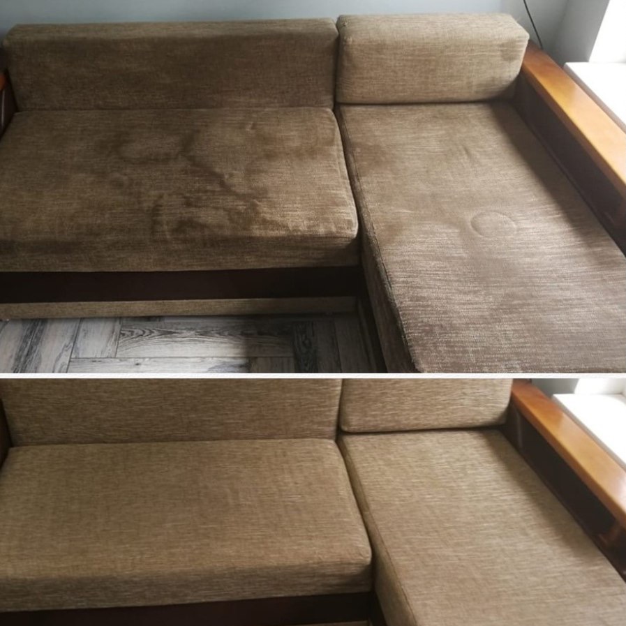 Dwuczęściowe ujęcie narożnika z brązową tapicerką: górne pokazuje widoczne plamy i zabrudzenia przed czyszczeniem, dolne prezentuje narożnik po czyszczeniu, z odświeżonym kolorem i bez plam.