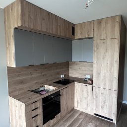 Mateusz Mróz - Szafy wnękowe Łuków