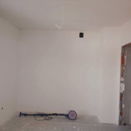 Usługi remontowo-budowlane Paweł Chruszcz - Malowanie elewacji Gorlice