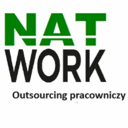 Logo firmy NAT WORK z zielonym napisem NAT nad czarnym napisem WORK oraz tekstem 'Outsourcing pracowniczy' poniżej.