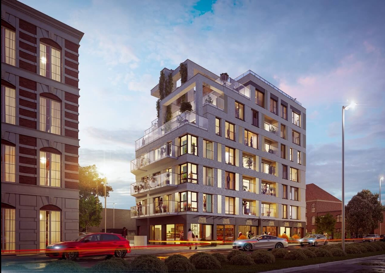 Wizualizacja nowoczesnego apartamentowca z balkonami i lokalami usługowymi na parterze, z czerwonym i srebrnym samochodem na ulicy, w tle budynek z czerwonej cegły.