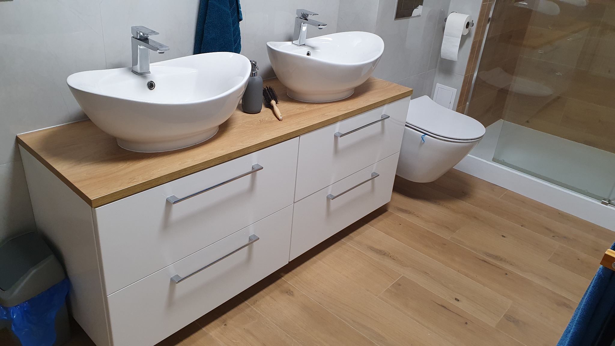 Efekt po montarzu szafek i umywalek