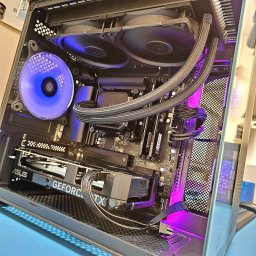 INsobi Konrad Sobiecki - Montaż komputera do gier dla naszego klienta.