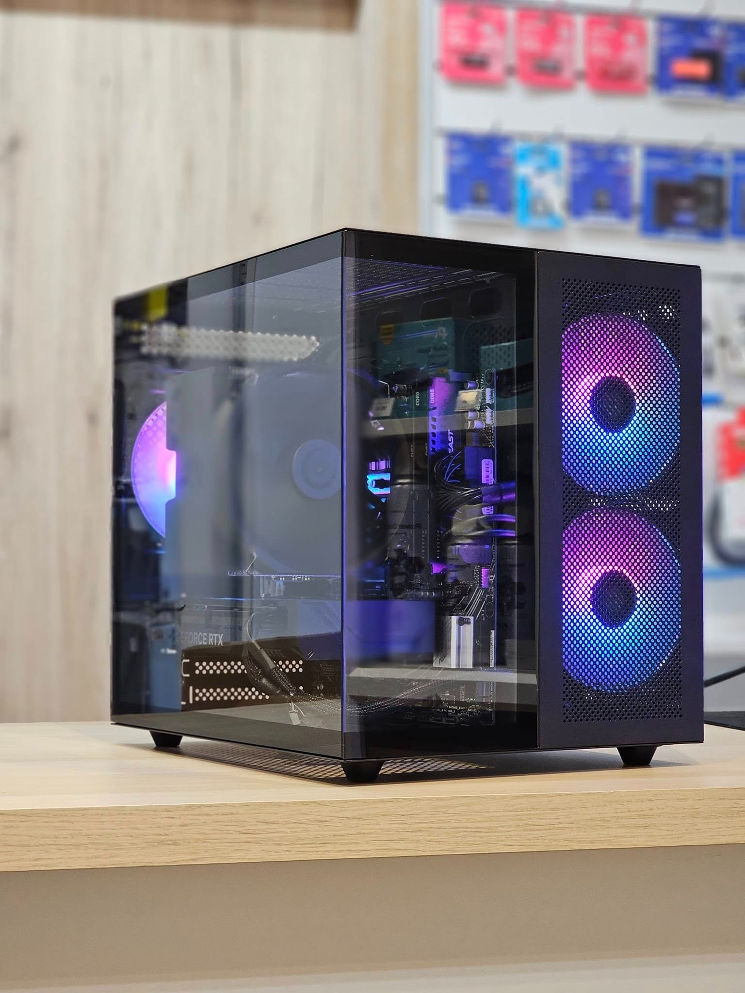 Montaż komputera do gier dla klienta.