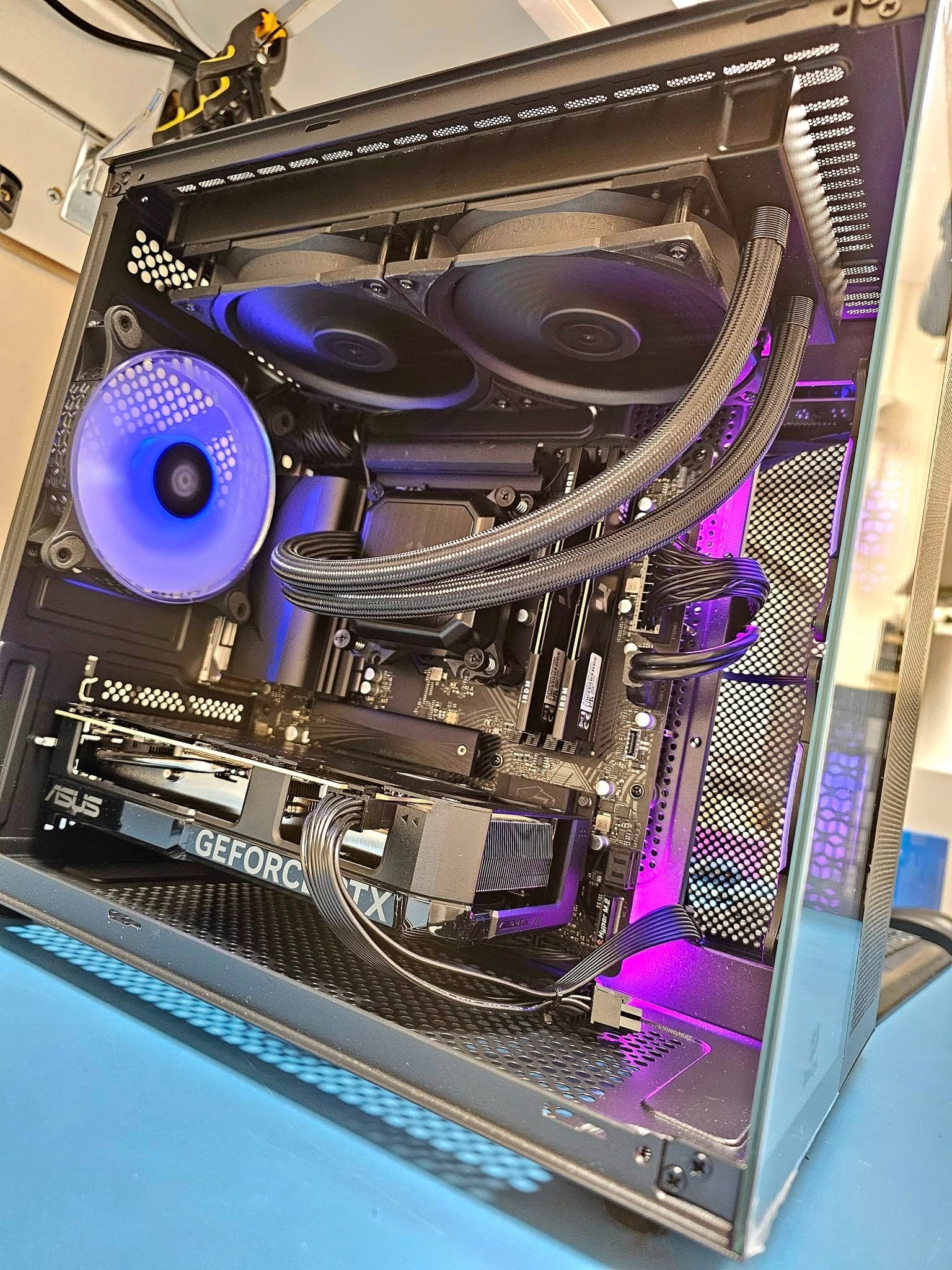 Montaż komputera do gier dla naszego klienta.