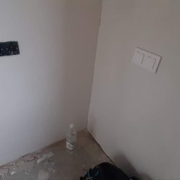 PVE Instalacje Elektryczne Dawid Petrycki - Montaż gniazdek, dla klienta została zrobiona puszka pod możliwość podłączenia płyty indukcyjnej 400V