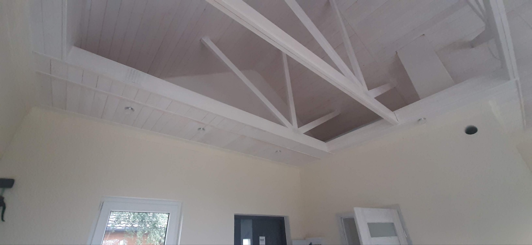 Montaż punktów oświetleniowych.