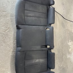 wygląd przed wypraniem tylnej kanapy