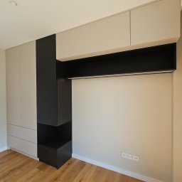 MebleParadise - Najwyższej Klasy Szafy Przesuwne z Lustrem Pszczyna