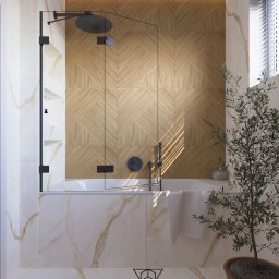 Zulo Design - Nowoczesna łazienka z wanną obudowaną marmurem, kabiną prysznicową z czarnymi profilami i deszczownicą, drewnianą ścianą w jodełkę, oraz rośliną w doniczce.