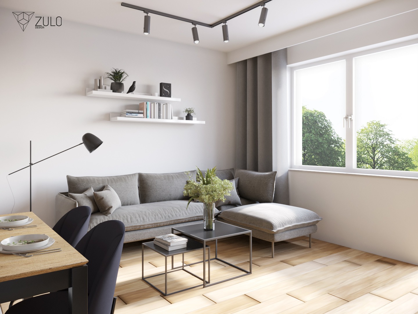Jasne wnętrze salonu z szarą sofą, stolikami kawowymi z metalowymi nogami, drewnianą podłogą i lampą podłogową, widok na zieleń za oknem, oświetlenie szynowe na suficie.