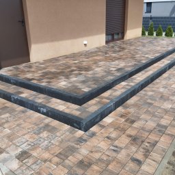 Układanie kostki brukowej Wizany 2