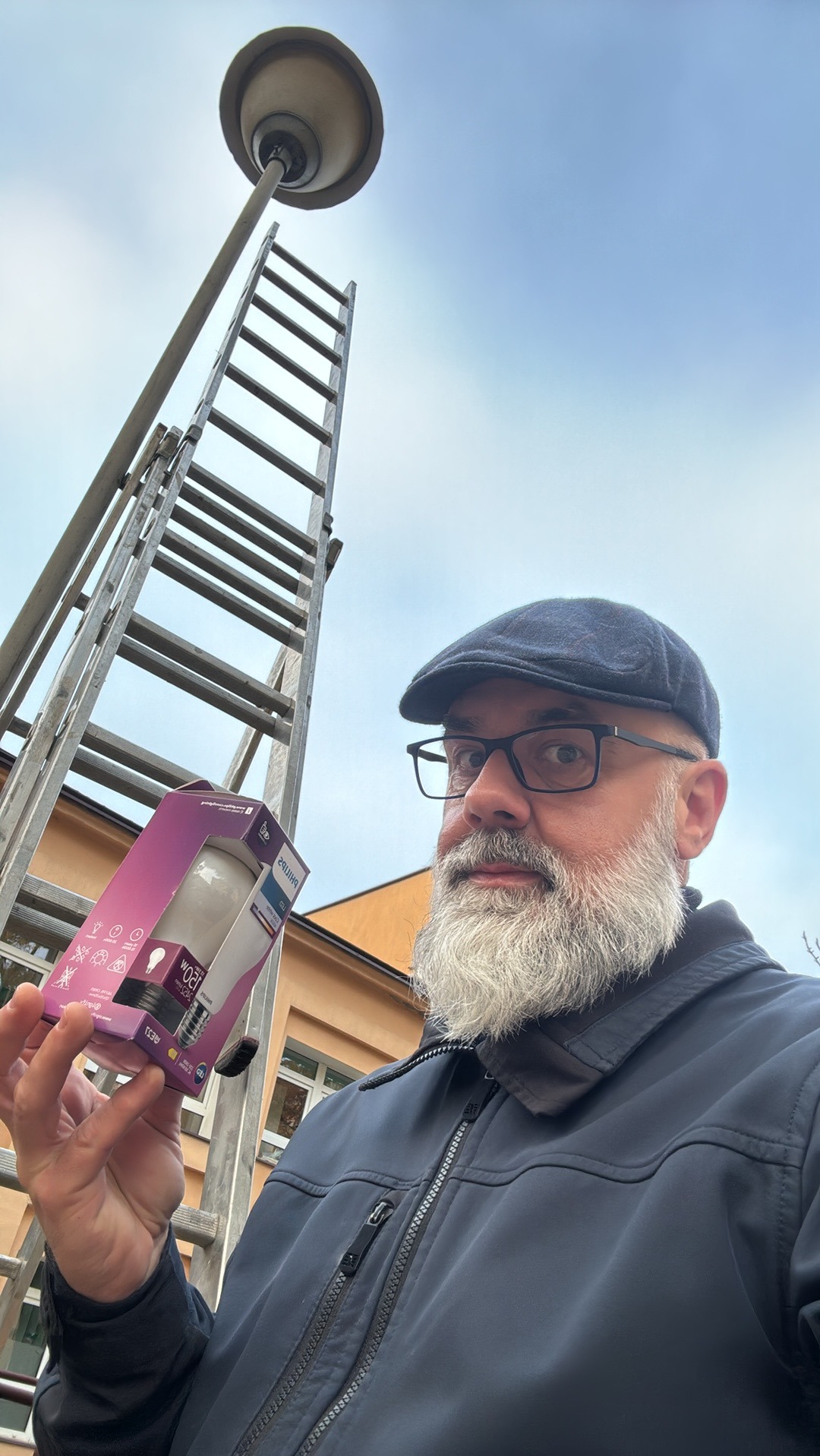 wymieniamy żarówki na LED