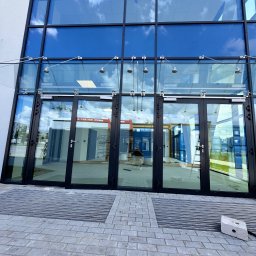 IMA GEFEST SPÓŁKA Z OGRANICZONĄ ODPOWIEDZIALNOŚCIĄ - Mycie okien