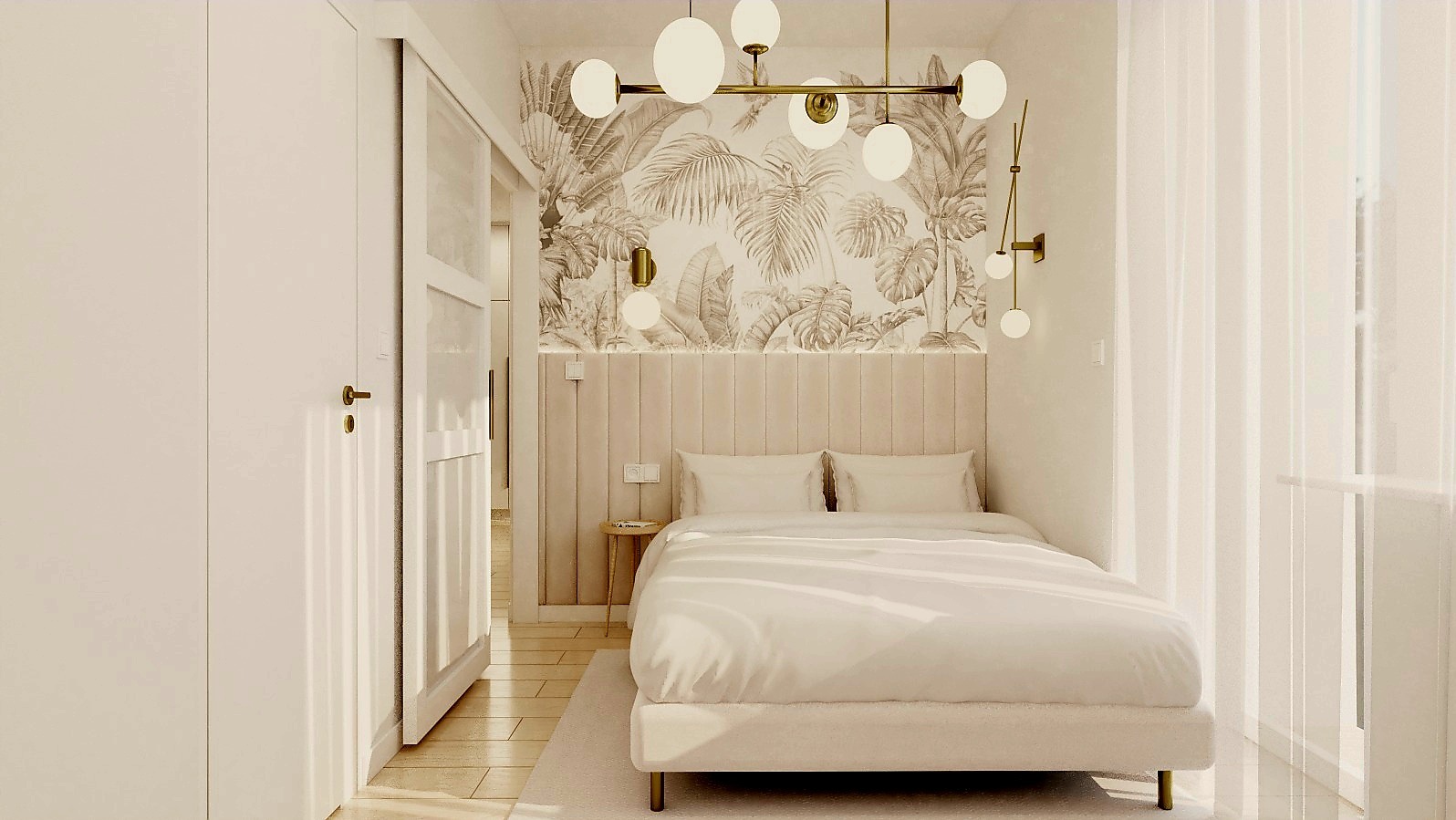 Jasna sypialnia z łóżkiem, tapetą w tropikalne liście i złotymi lampami. Widoczne drzwi przesuwne i okno z zasłoną. Subtelna elegancja i harmonia kolorystyczna.