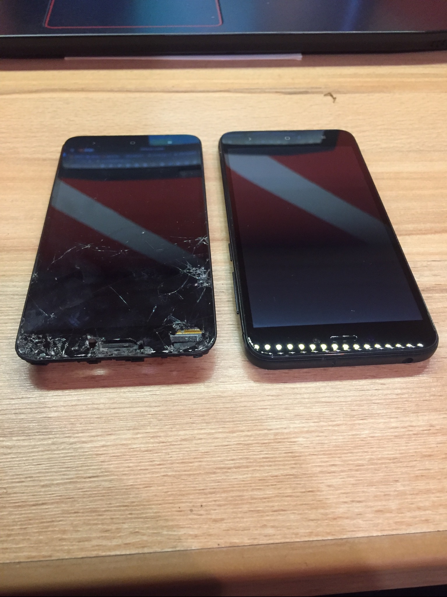 Wymiana wyświetlacza w smartfonie.