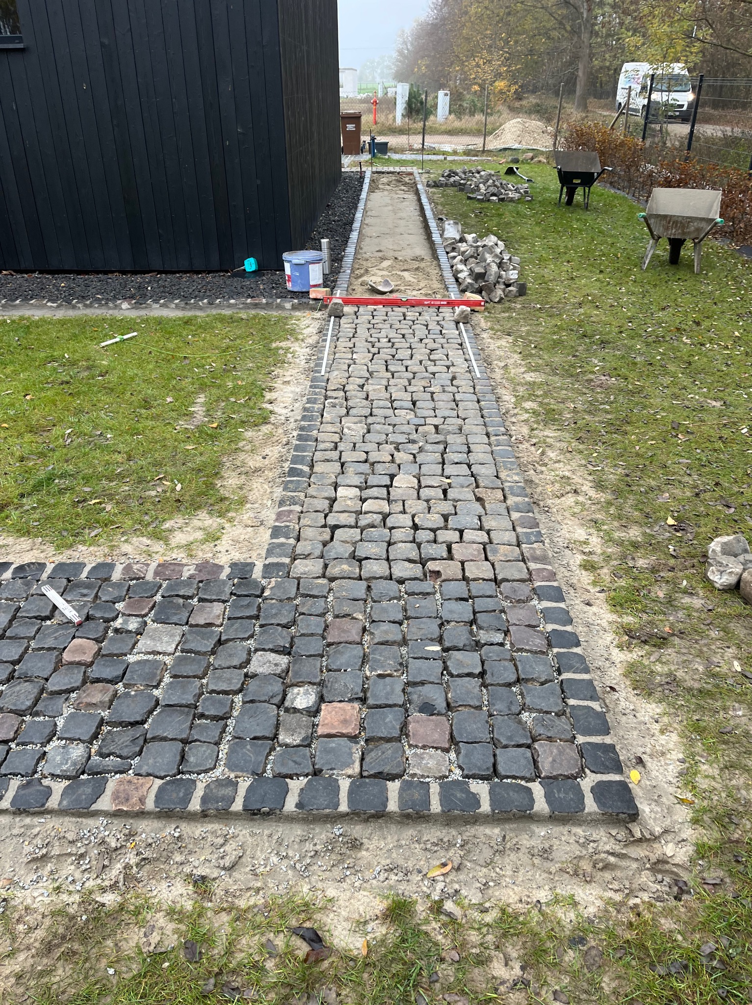 Chodnik w trakcie realizacji