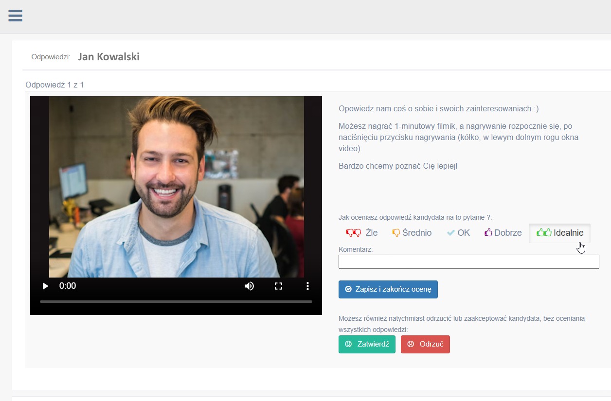 Ekran platformy rekrutacyjnej z nagraniem wideo kandydata Jana Kowalskiego, ocenionym jako 'Idealnie'.