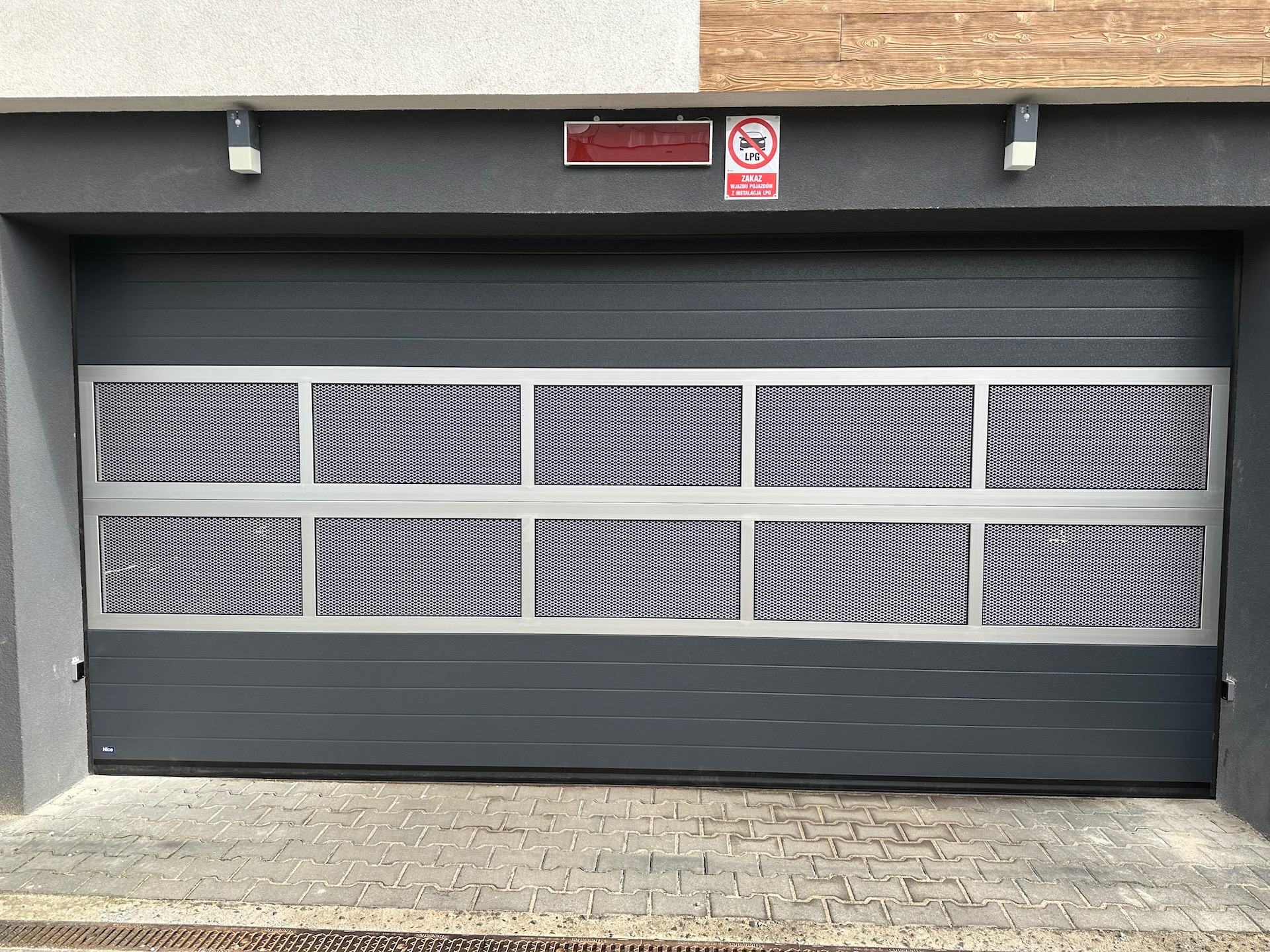 Brama przemysłowa Nice