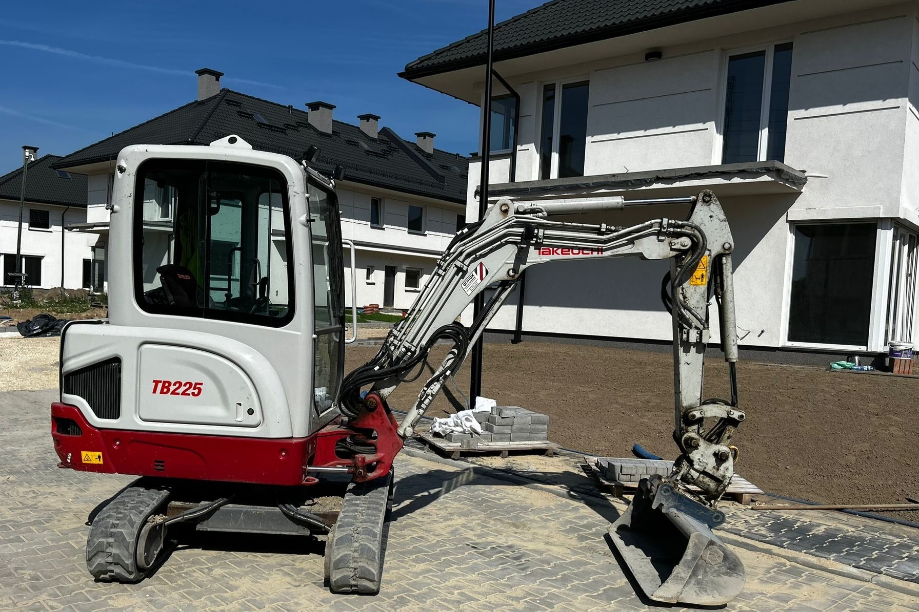 mini koparka 2,5 tony