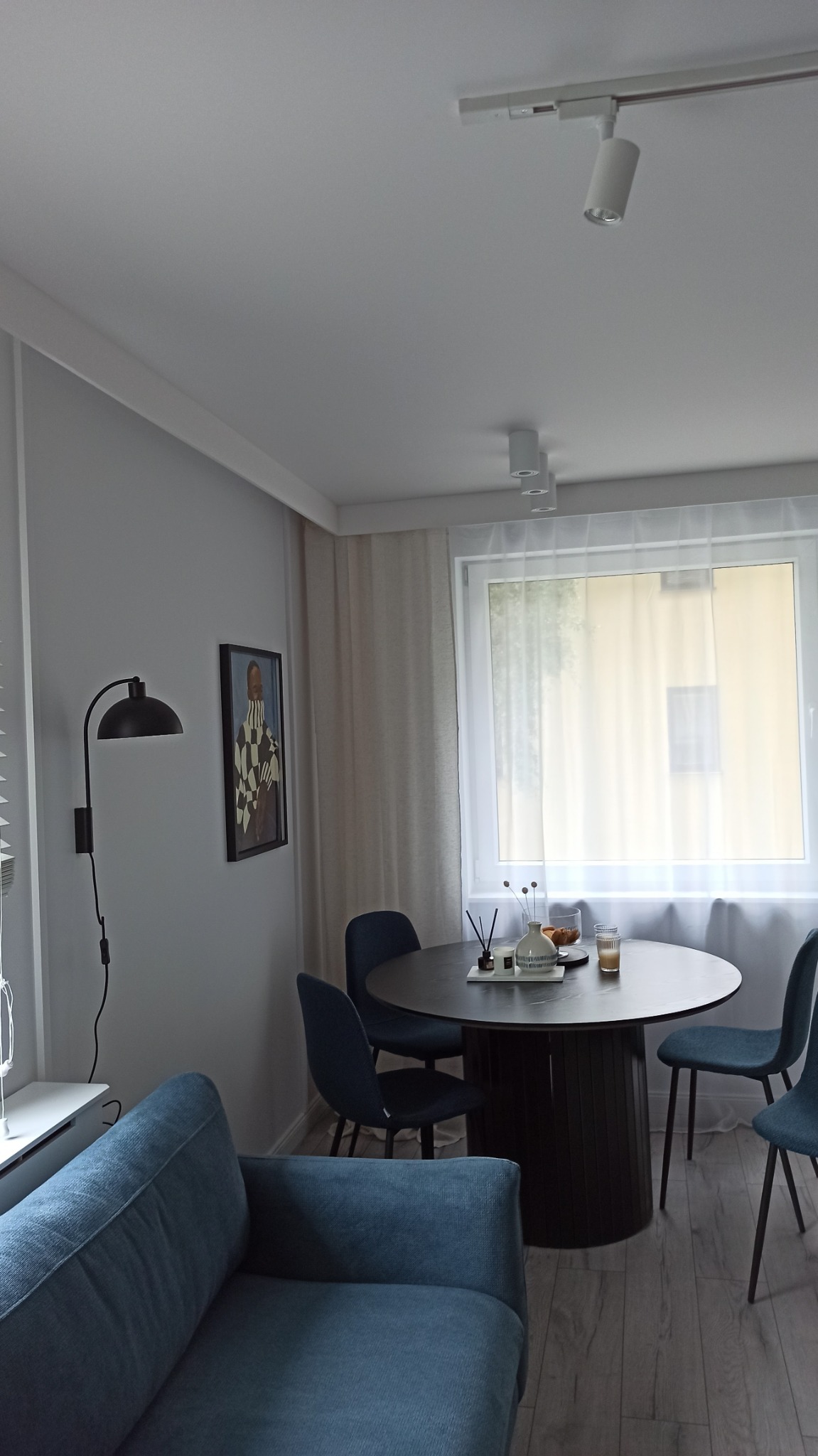 Remont mieszkania: szpachlowanie, malowanie, tapety, kafelki, biały montaż.