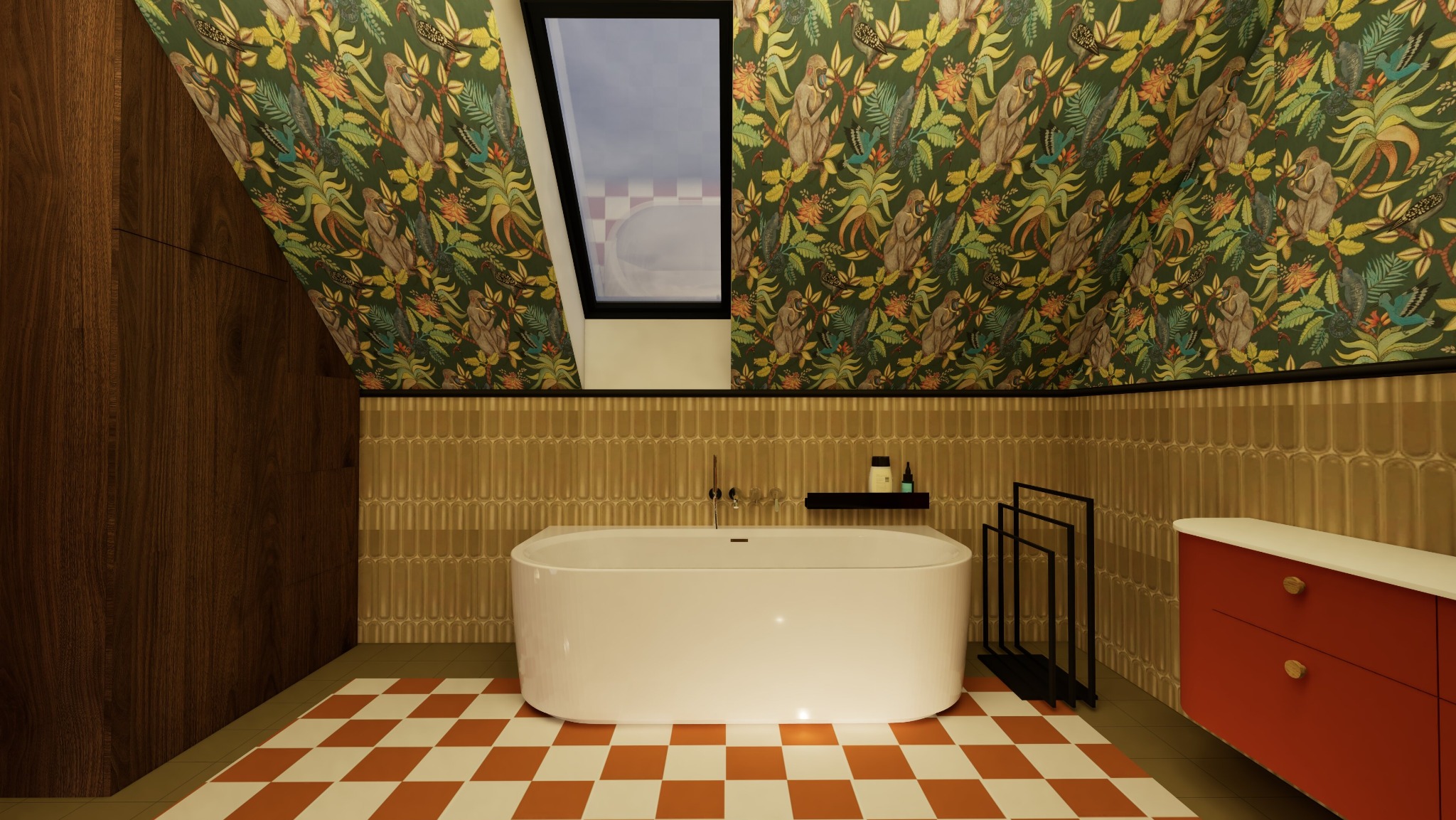 Wnętrze łazienki na poddaszu z wanną wolnostojącą, wzorzystą tapetą z motywem małp i roślin, oraz pomarańczowo-białą szachownicą na podłodze.