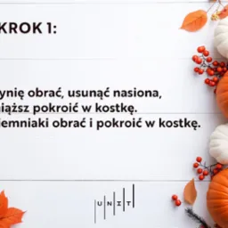 Grafika z instrukcją kulinarną: Krok 1, obieranie dyni i ziemniaków, pokrojenie w kostkę, ozdobiona dyniami i jesiennymi liśćmi na białym drewnianym tle.