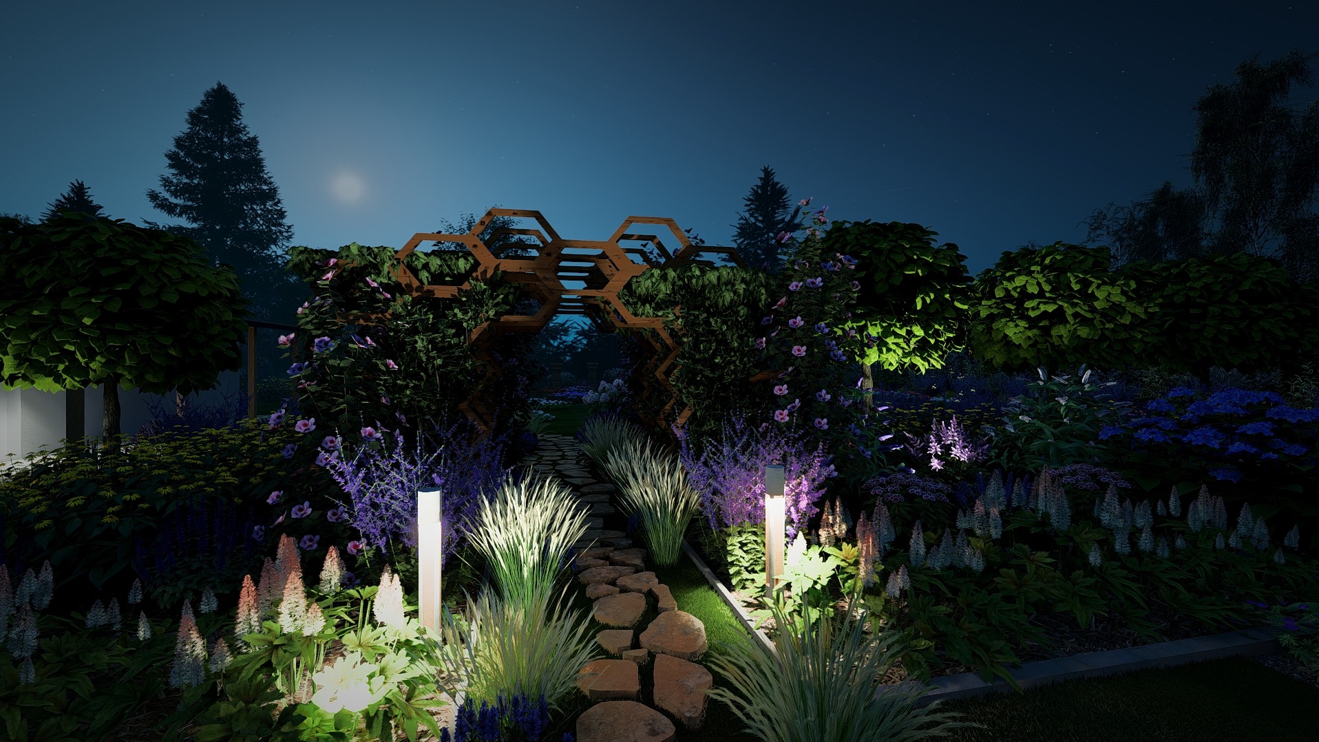 Nocny widok na ogród z kamienną ścieżką prowadzącą przez drewnianą konstrukcję w kształcie plastra miodu, oświetloną lampami i otoczoną różnorodną roślinnością kwitnącą na fioletowo.