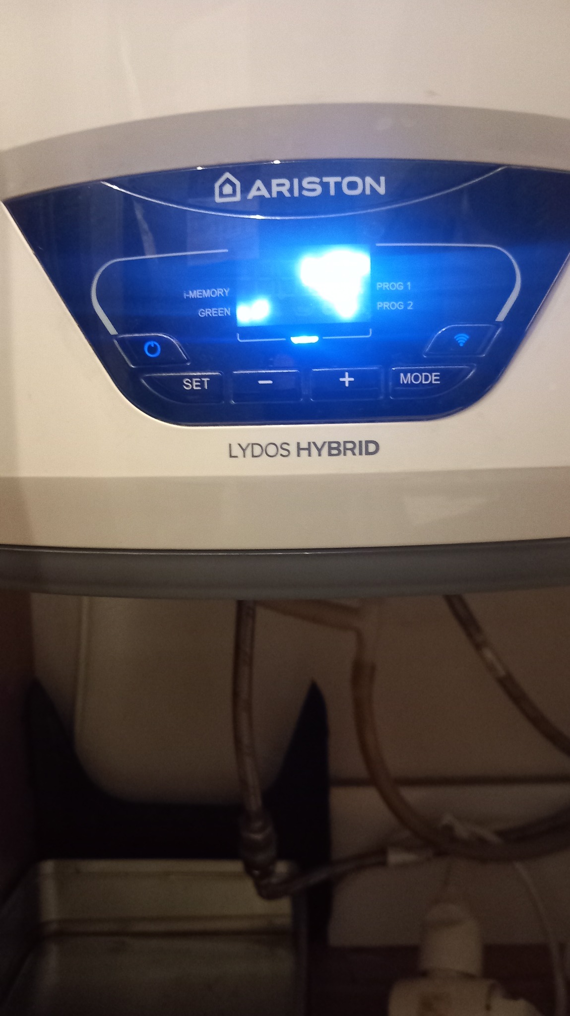 Naprawa Ariston podgrzewacze , Velis Evo ,Pro ,itd.