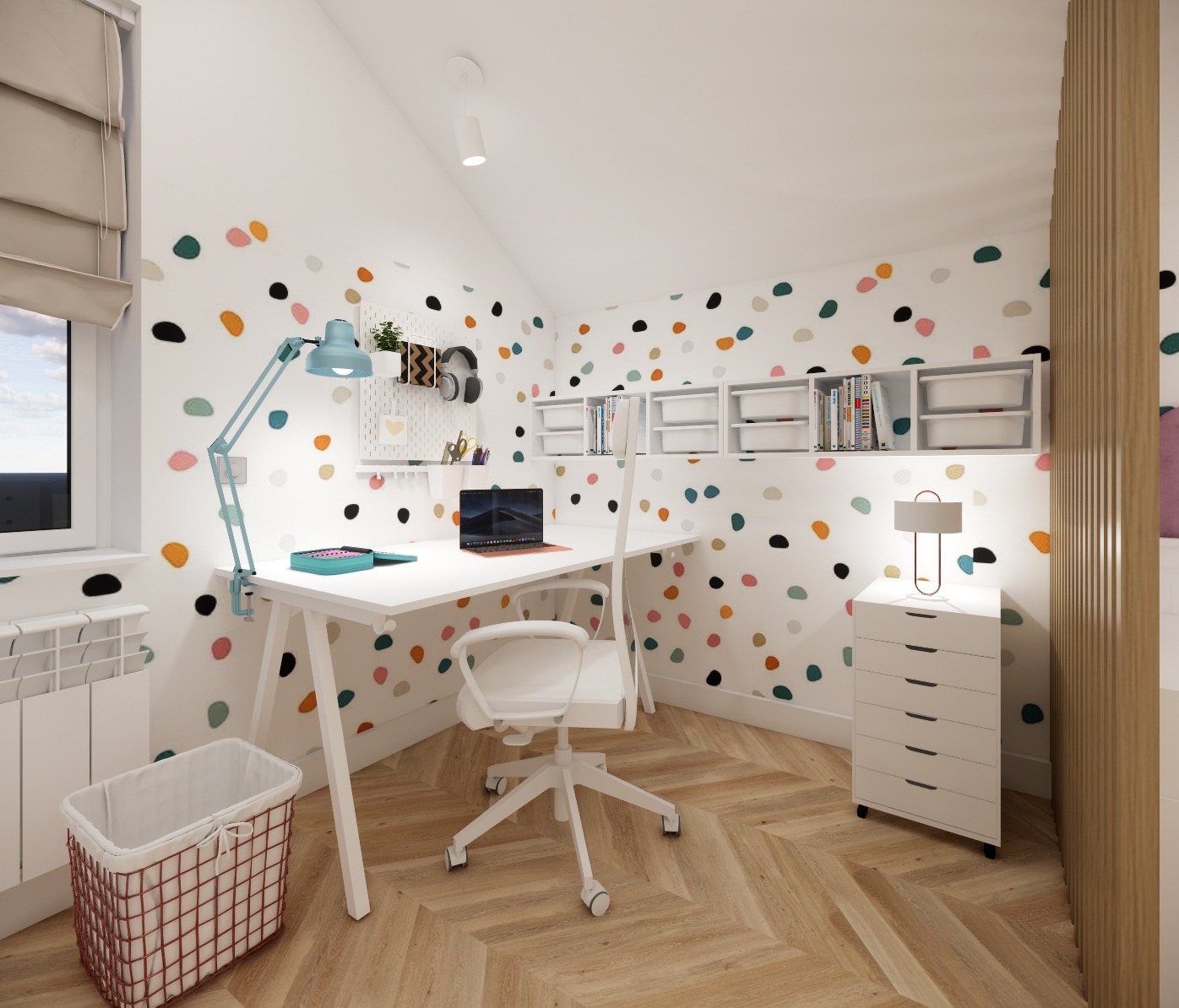 Pokój do pracy z białym biurkiem, krzesłem na kółkach, lampką biurkową, laptopem, komodą z lampką i półkami na ścianie z wzorem w kropki.