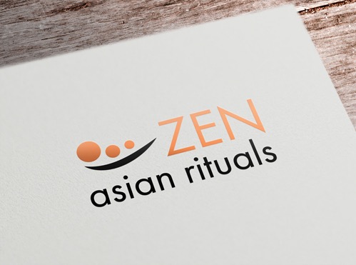 Minimalistyczne logo salonu masażu 'ZEN asian rituals' z trzema okręgami i łukiem, w kolorach pomarańczowym i czarnym, umieszczone na białym tle z delikatną teksturą.