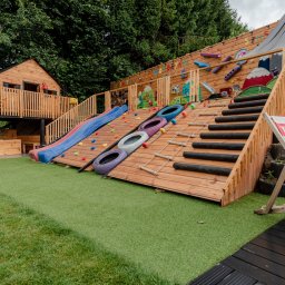 Restauracja Food Makerzy Kluszkowce - Plac zabaw przy restauracji