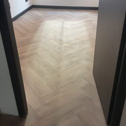 Gładzie Huta Komorowska 4