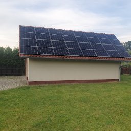 Hurtownia Fotowoltaiczna PVhurt – oferujemy kompletne zestawy fotowoltaiczne najwyższej jakości, idealne do instalacji dachowych, z pełnym wsparciem technicznym.