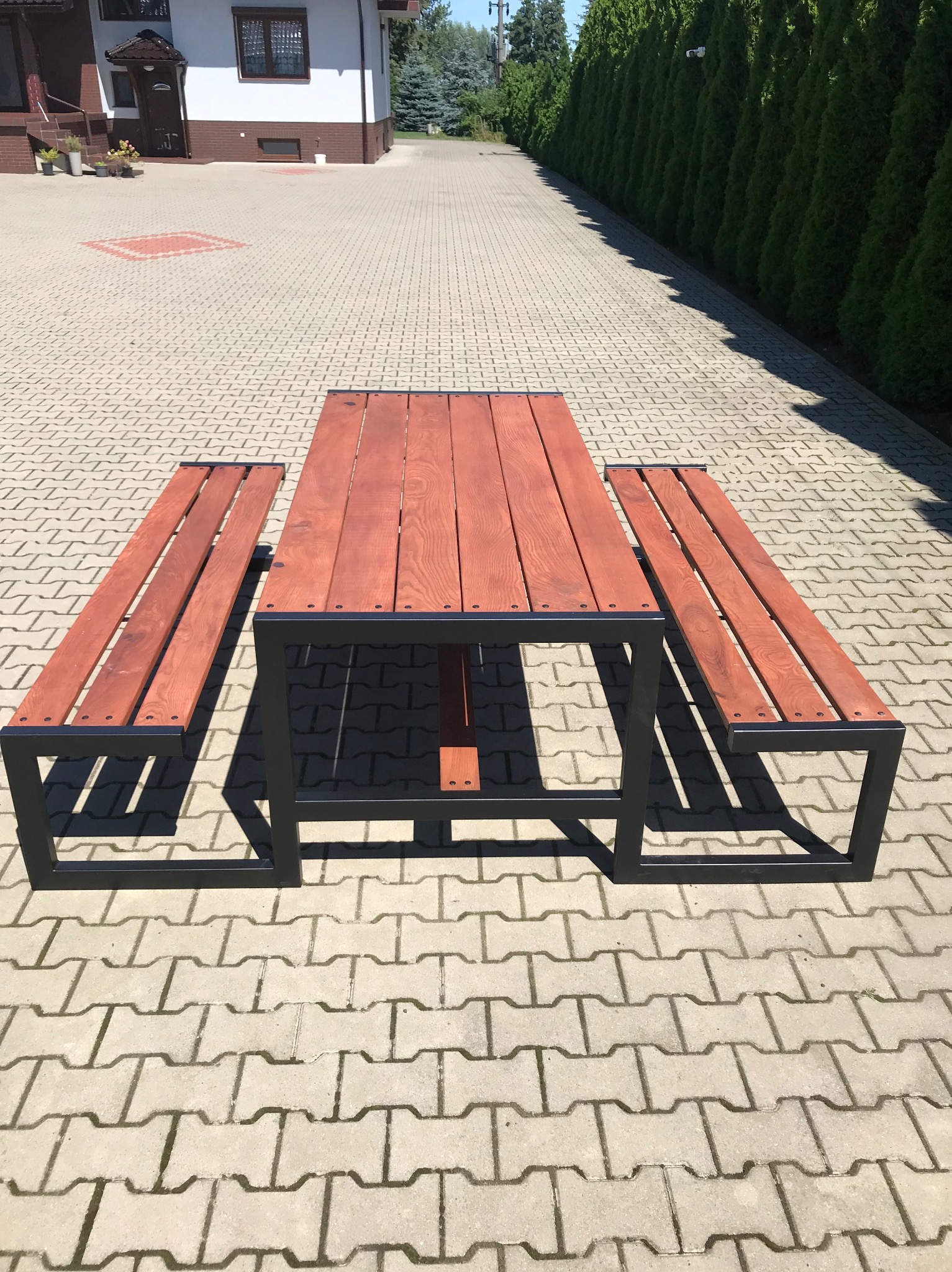 Stół piwny 190x100 deska jesion zaimpregnowana kolor ciemny orzech.