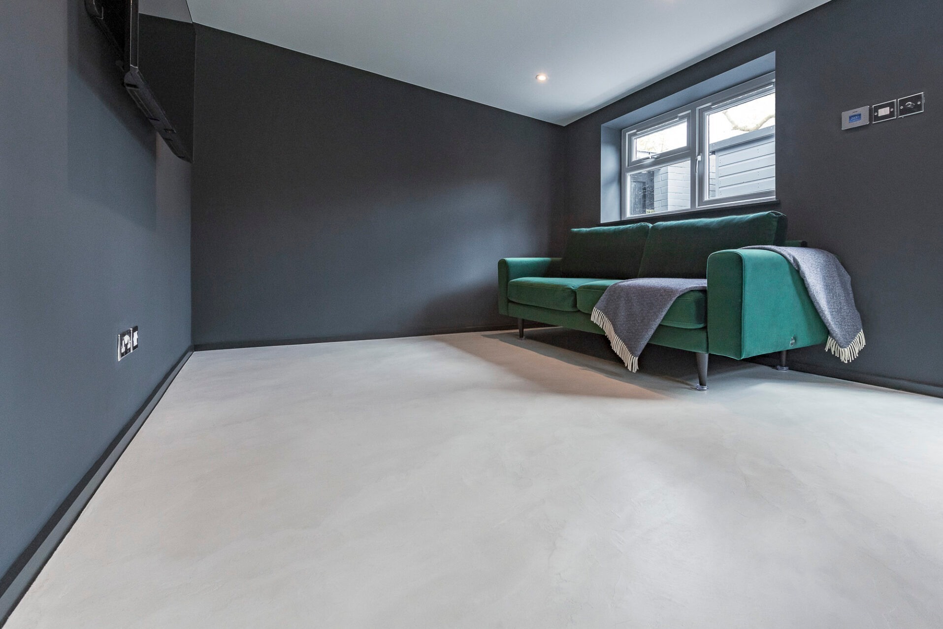 mikrcement system pandomo k2 kolor piaskowy powierzchnia 45 mkw