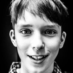 COSMO MEDIA ŁUKASZ KLIMEK - fotografia dziecieca, portet do wydruku