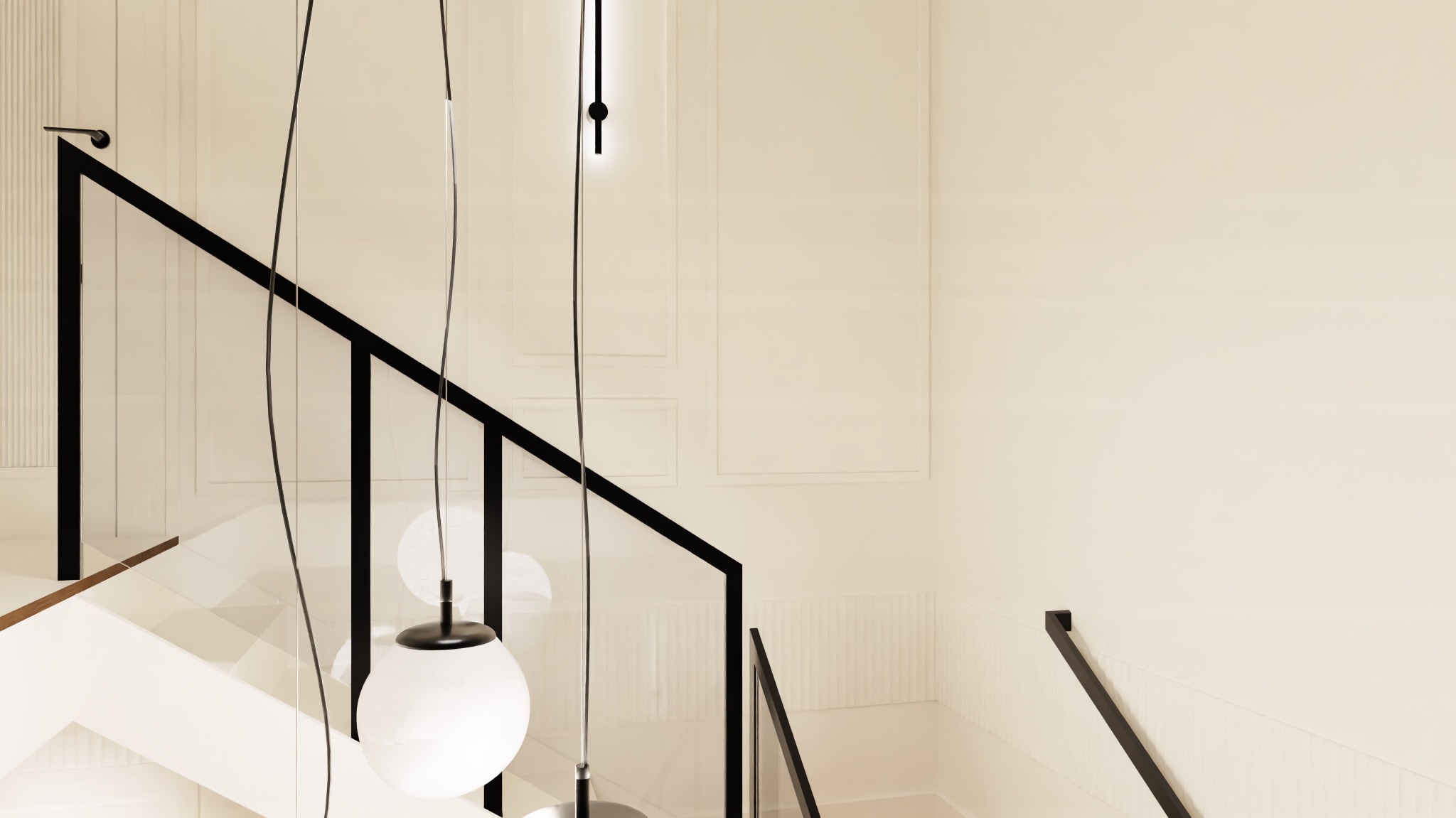 Nowoczesne schody z czarną balustradą i szklanymi panelami, oświetlone wiszącymi lampami kulami. Kremowe ściany z dekoracyjnymi panelami. Minimalistyczny design.