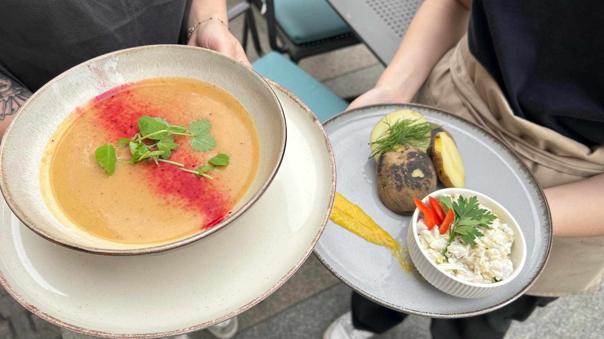 Pyra z gzikiem i krem z dynii