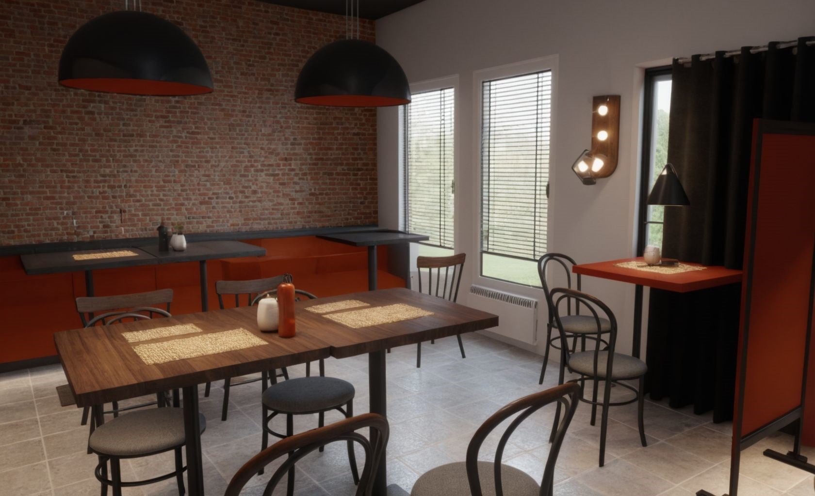 Wnętrze restauracji z ceglaną ścianą, drewnianymi stołami z plecionymi podkładkami, krzesłami w stylu bistro, nowoczesnymi lampami wiszącymi i oknami z żaluzjami.