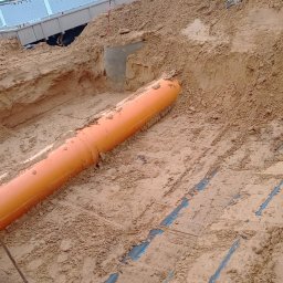 wykopy pod rury, obsadzanie rur