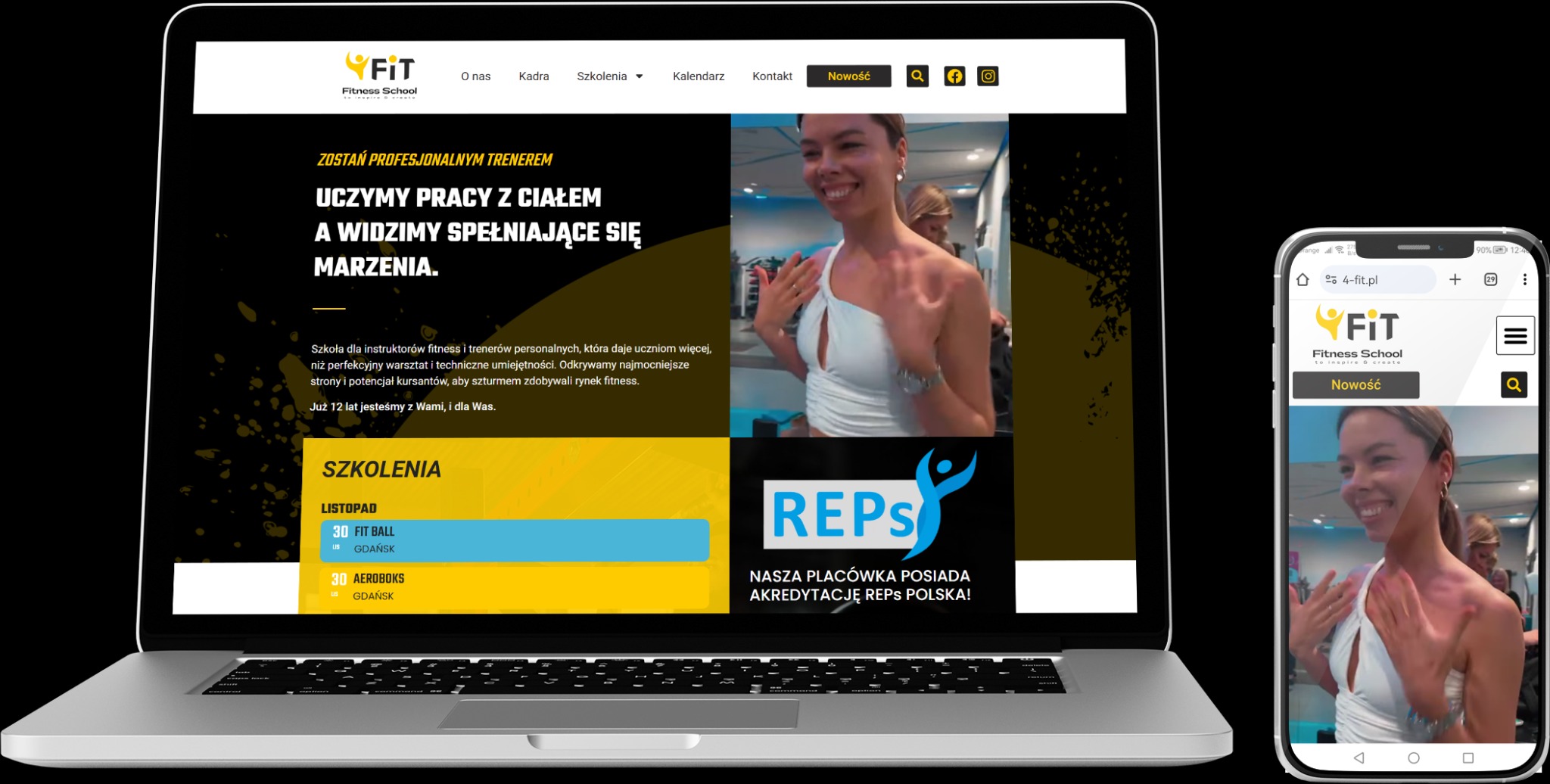 Prezentacja strony internetowej szkoły fitness na laptopie i telefonie komórkowym, z uśmiechniętą kobietą w centralnej części wizualizacji.
